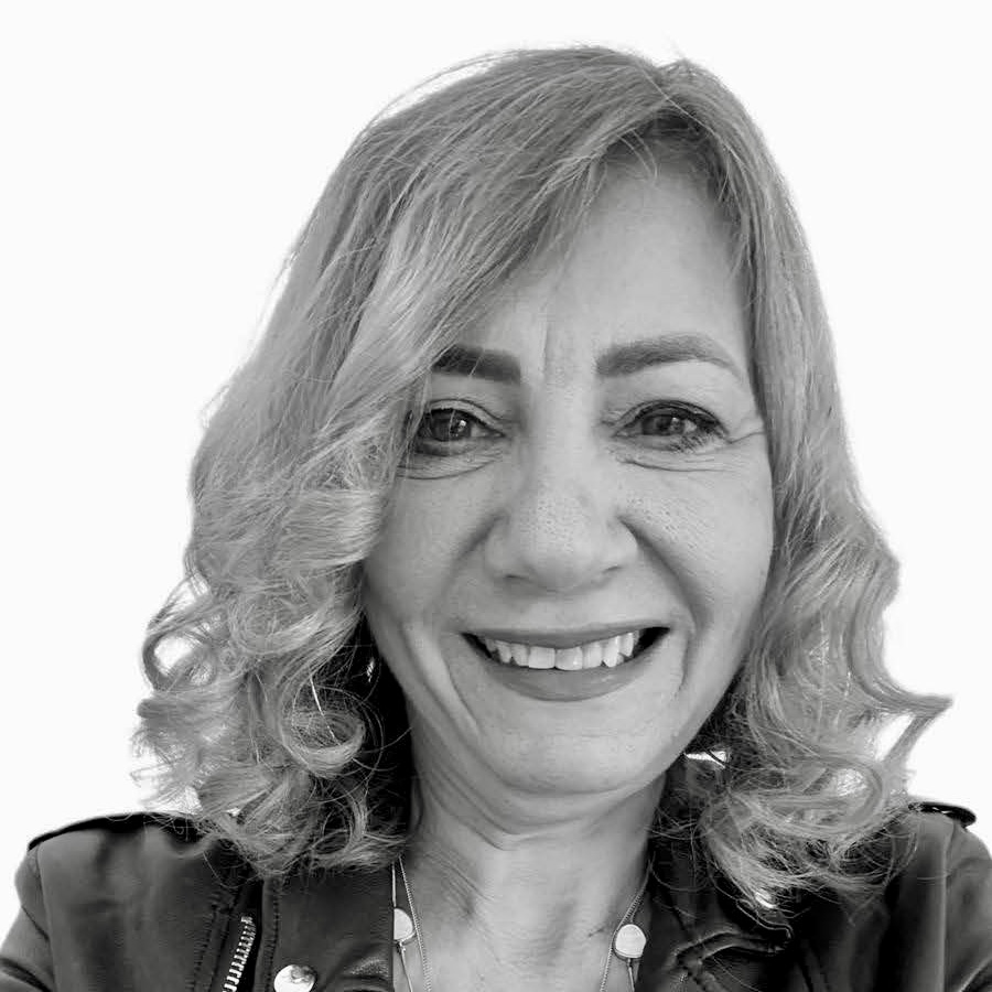 B&W photo of Vian, Psychosexual and Relationship Therapist in training, offering low cost sex and relationship therapy