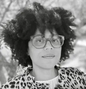 B&W photo of kadesha, Psychosexual and Relationship Therapist in training, offering low cost sex and relationship therapy