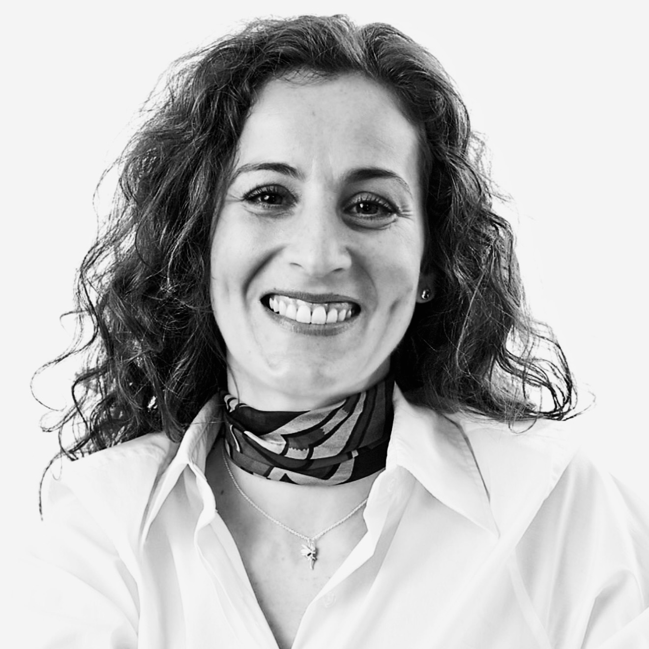 B&W photo of Sorrel, Psychosexual and Relationship Therapist in training, offering low cost relationship and sex therapy in Exeter and online
