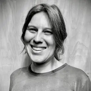 B&W photo of Chloe, Psychosexual and Relationship Therapist in training, offering low cost relationship and sex therapy in London and online